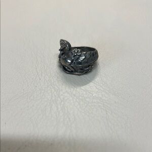 Silver Vintage-Inspired Ring with Ornate Design